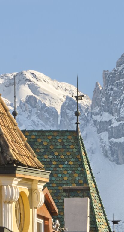 Roofs Bozen Rosengarten Vajolet towers winter | © Sergio Buono