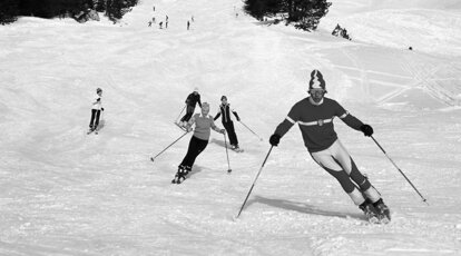 Vergangenheit Winter Skifahrer Berge | © Ph. Obereggen AG.Spa
