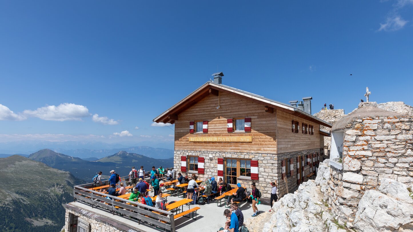 Hütte Berge Aussicht Menschen Sommer | © Ph. G. Pichler